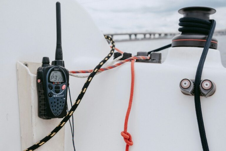 Best Marine Radios for Safe Boating